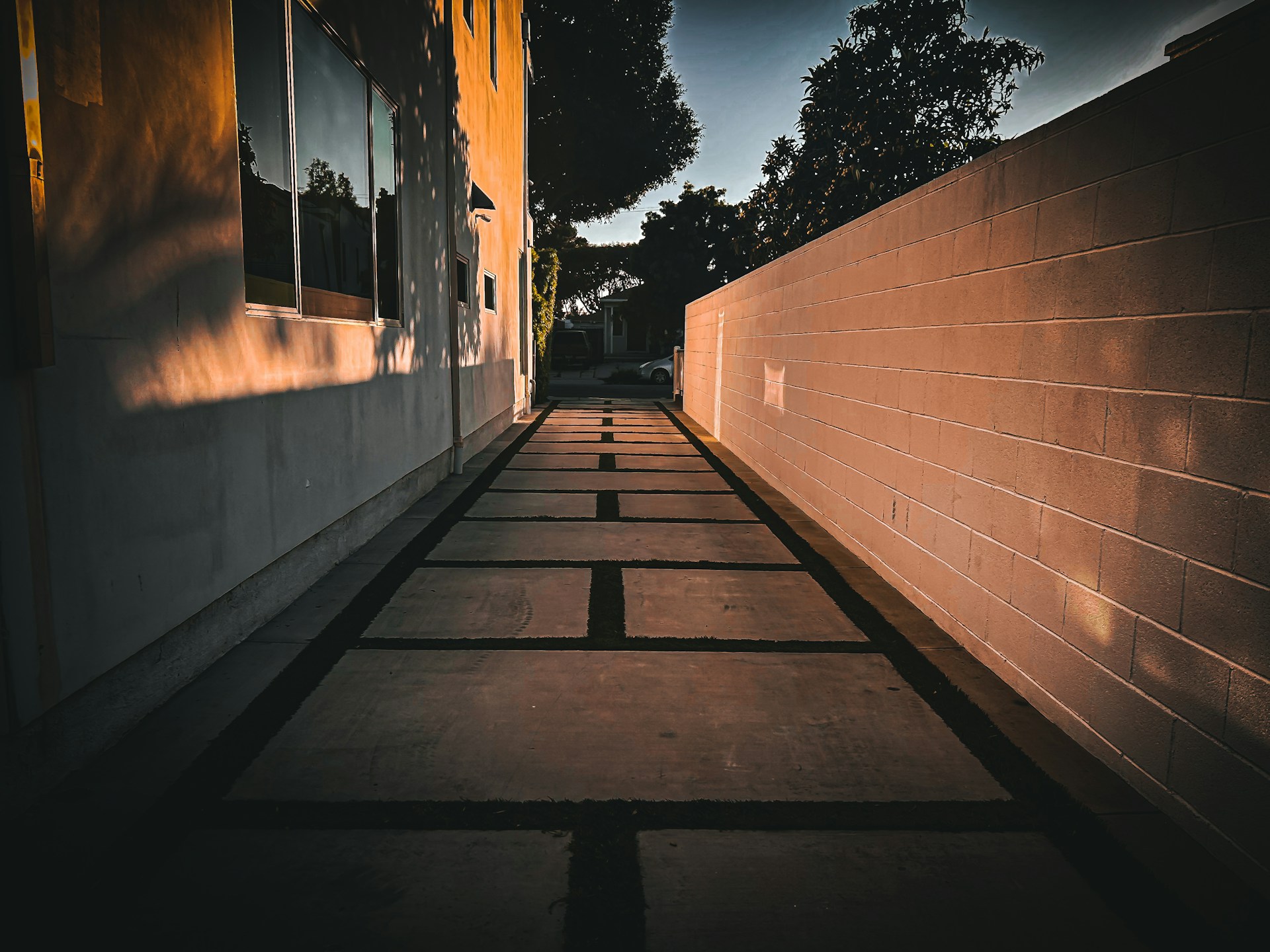 Walkway concrete installation in Richmond